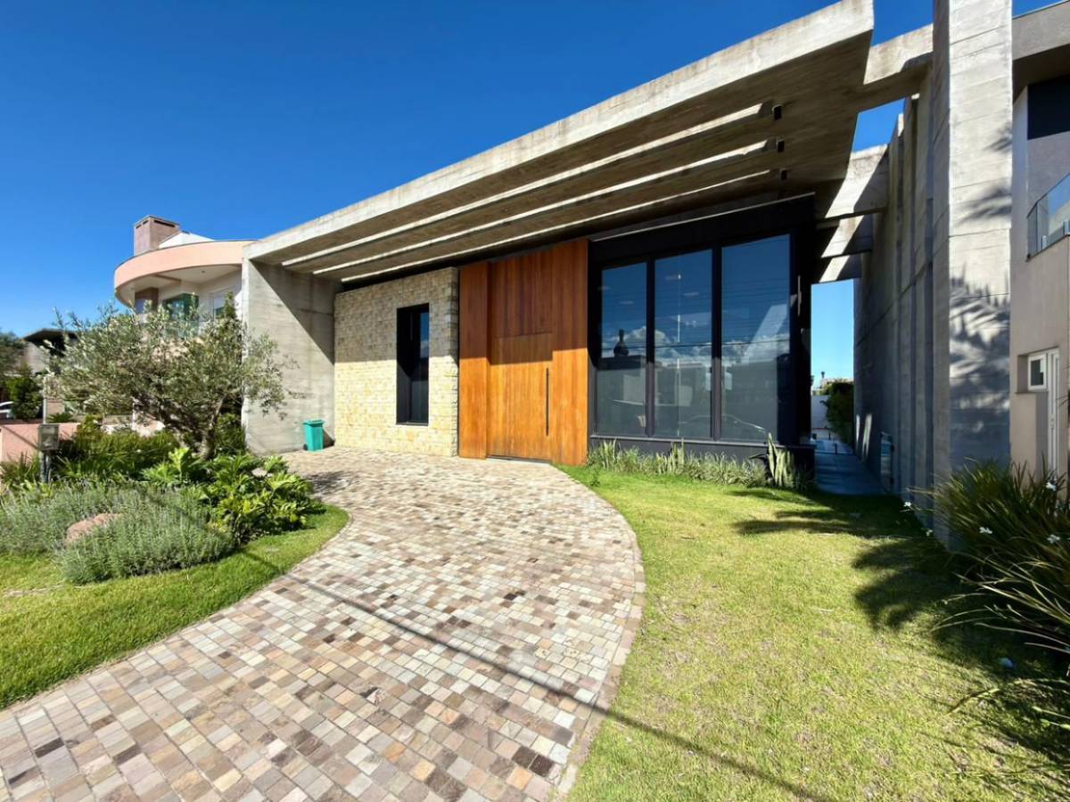 Casa em Condomínio 4 dormitórios para venda, Centro em Capão da Canoa | Ref.: 1037