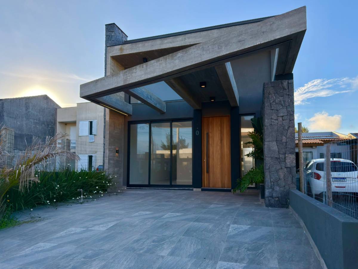 Casa 3 dormitórios para venda, zona norte em Capão da Canoa | Ref.: 1091