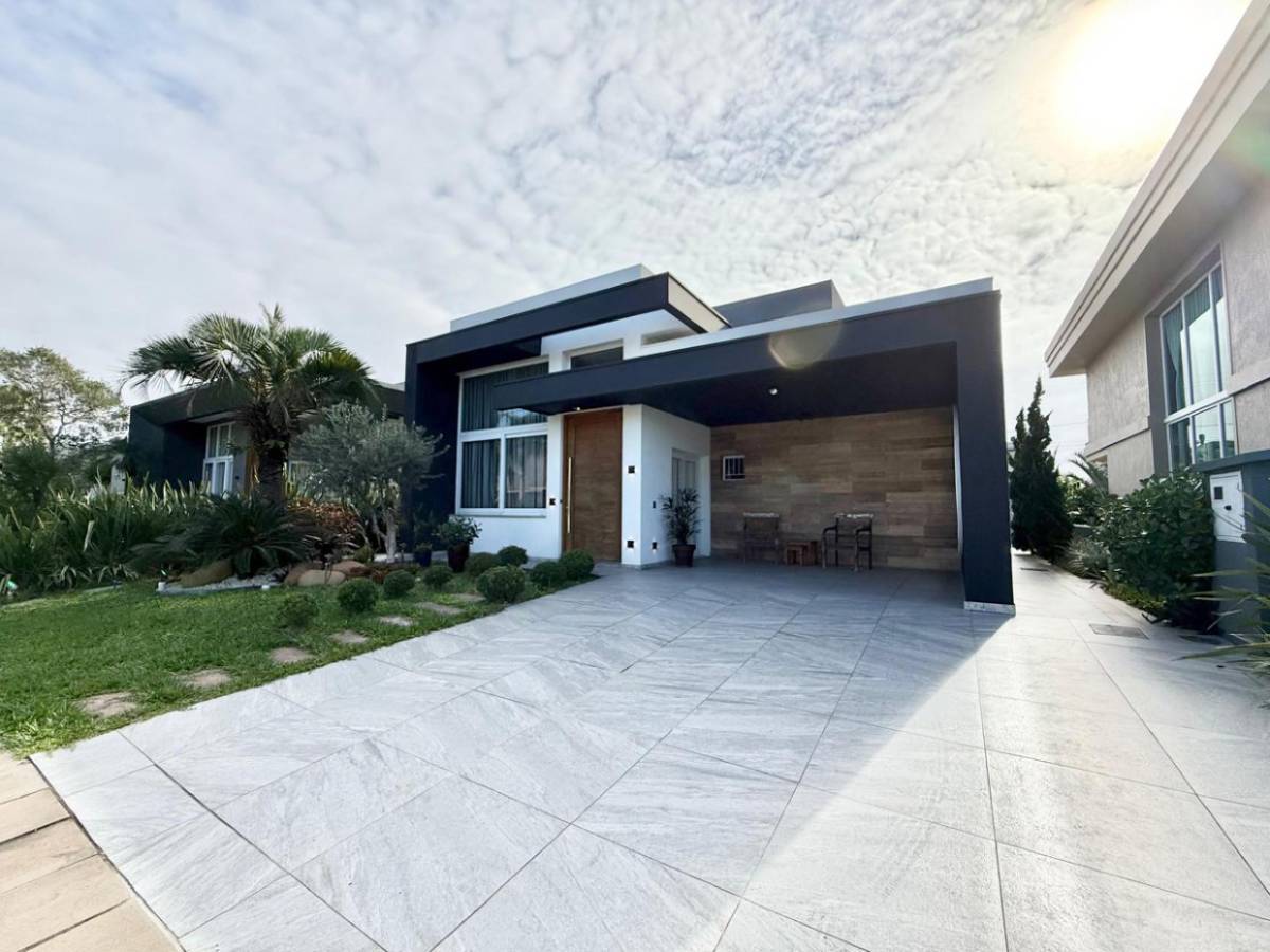 Casa em Condomínio 4 dormitórios para venda, centro em Xangri-lá | Ref.: 1109