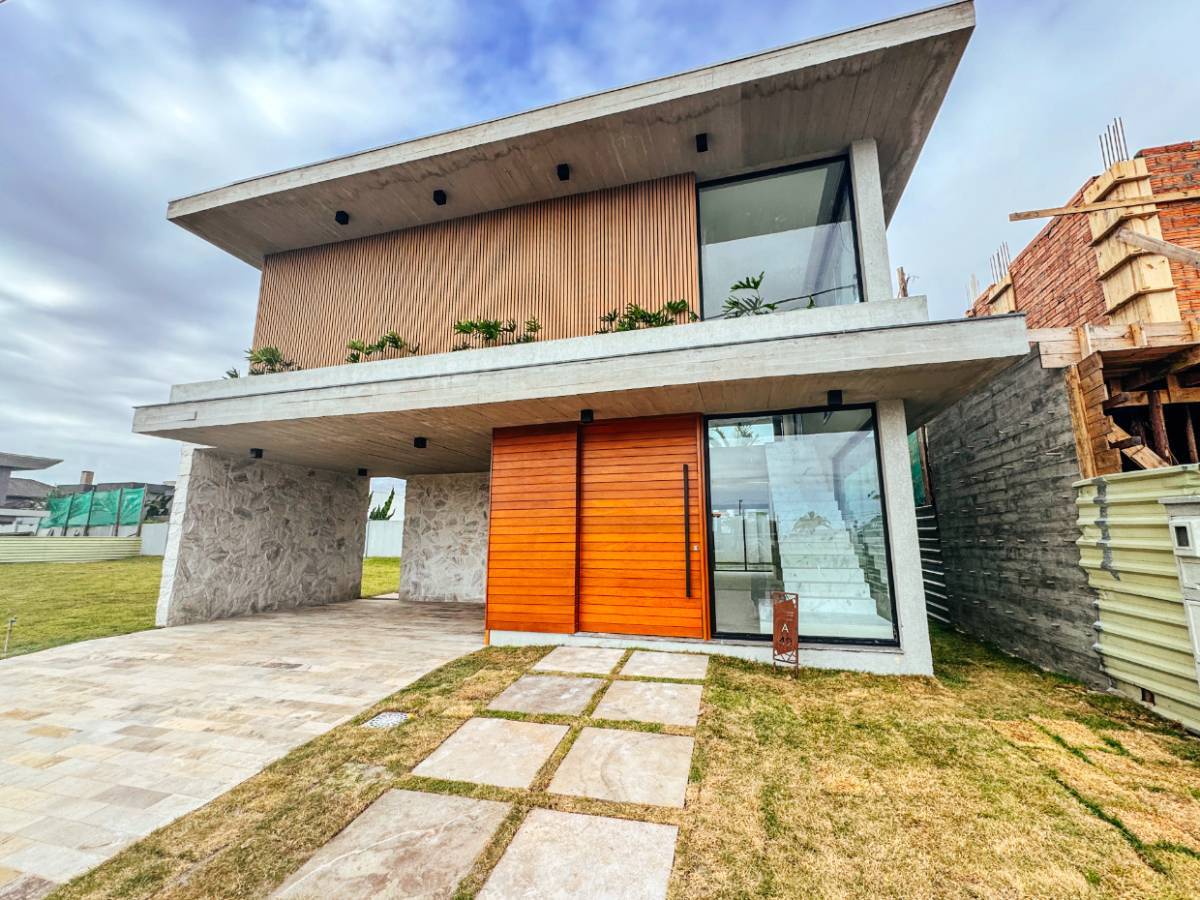 Casa em Condomínio 4 dormitórios para venda, centro em Xangri-lá | Ref.: 1139