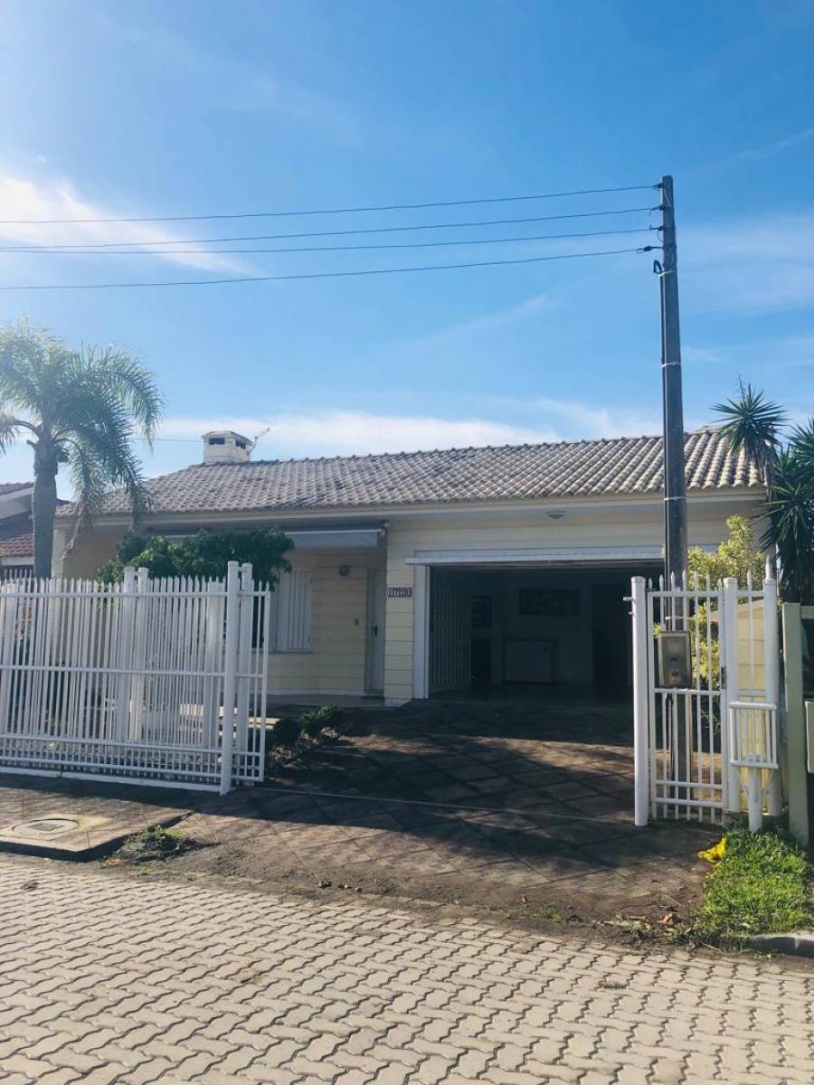 Casa 4 dormitórios para venda, centro em Xangri-lá | Ref.: 85