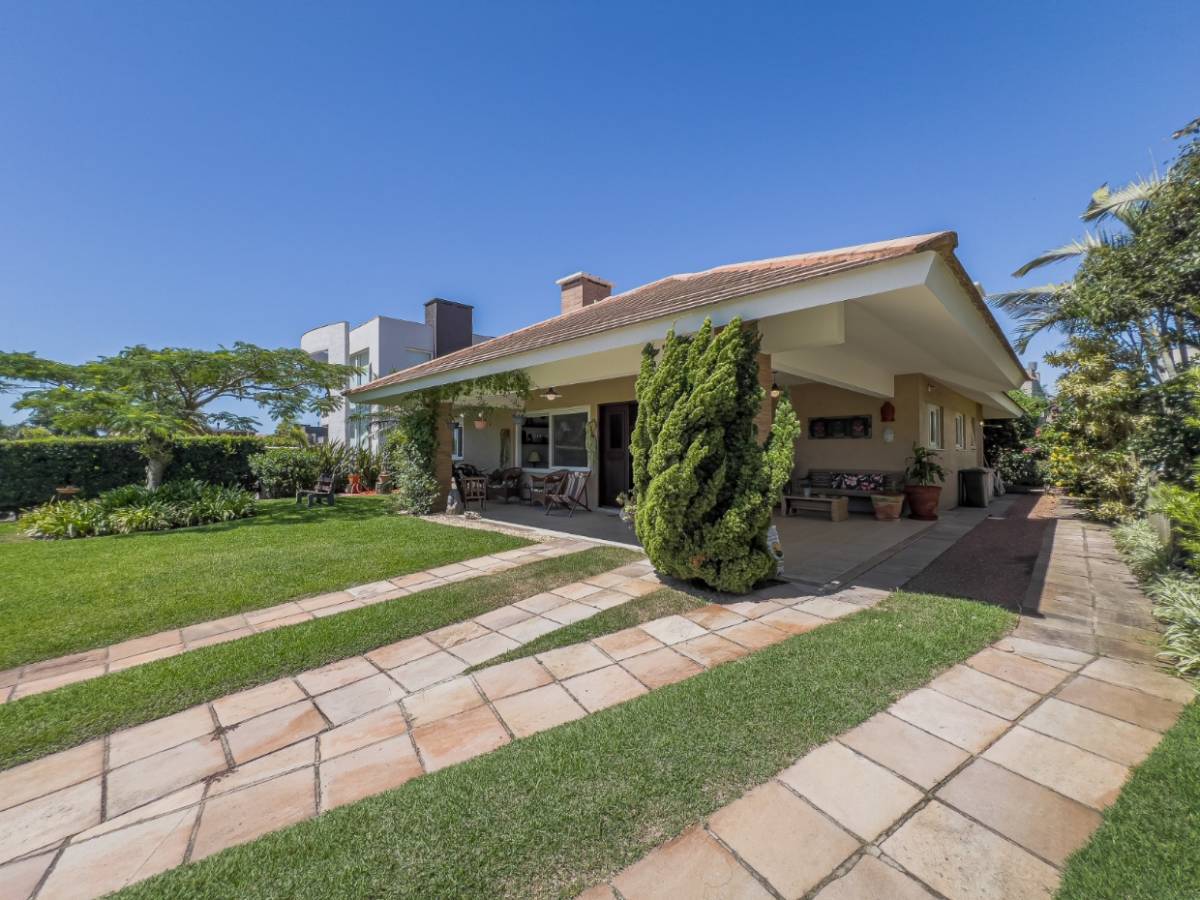 Casa em Condomínio 4 dormitórios para venda, centro em Xangri-lá | Ref.: 903