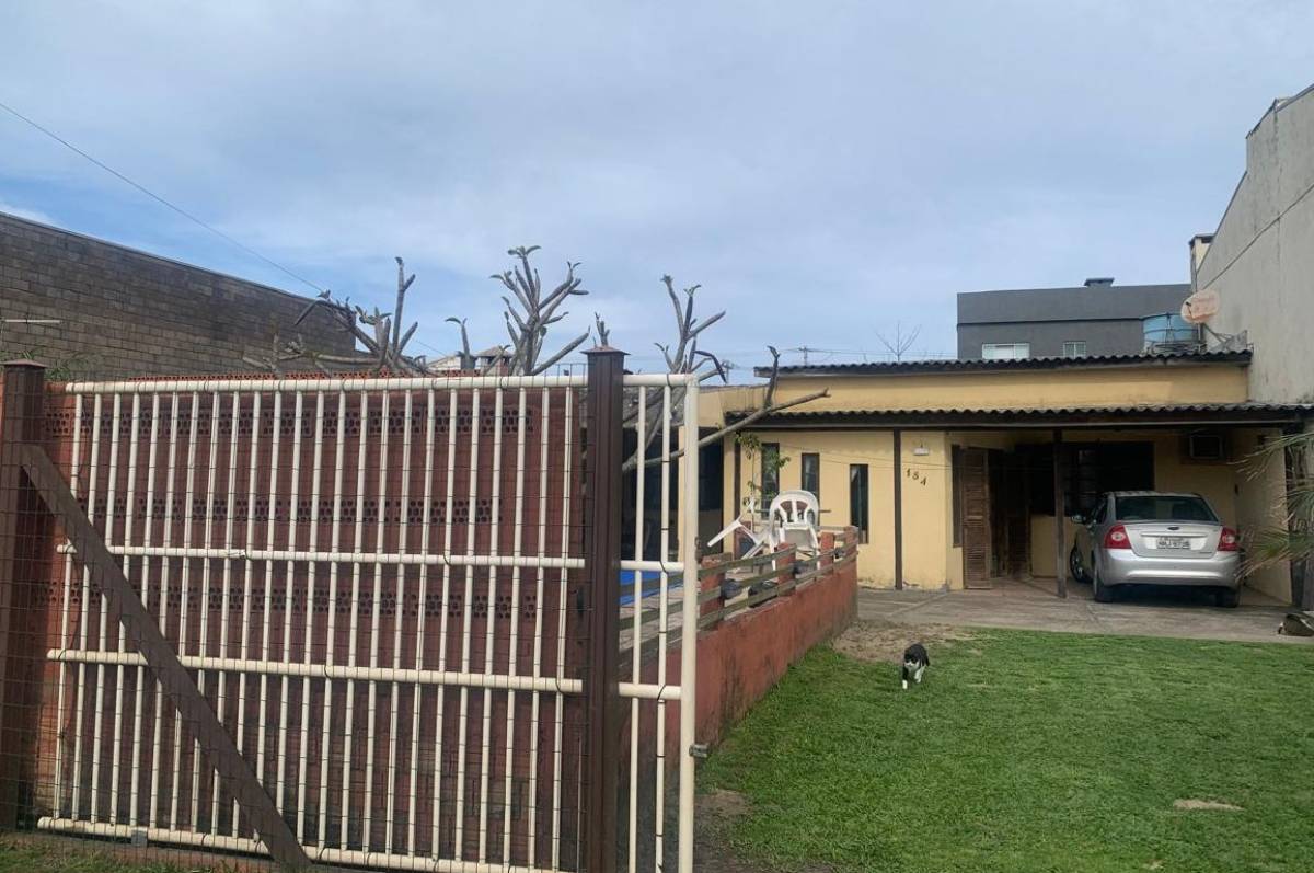 Casa 3 dormitórios para venda, Bairro Guarani  em Capão da Canoa | Ref.: 945