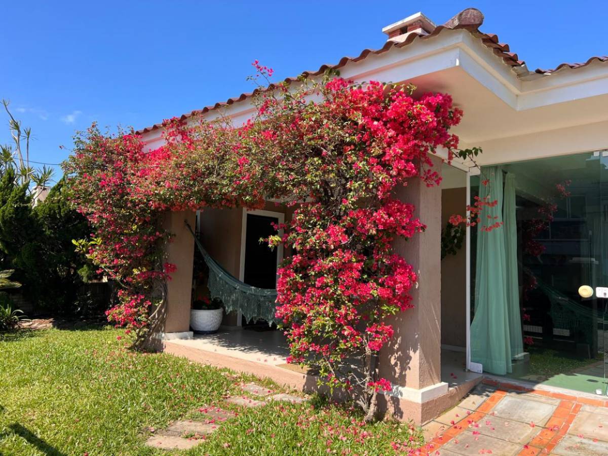 Casa 3 dormitórios para venda, centro em Xangri-lá | Ref.: 999